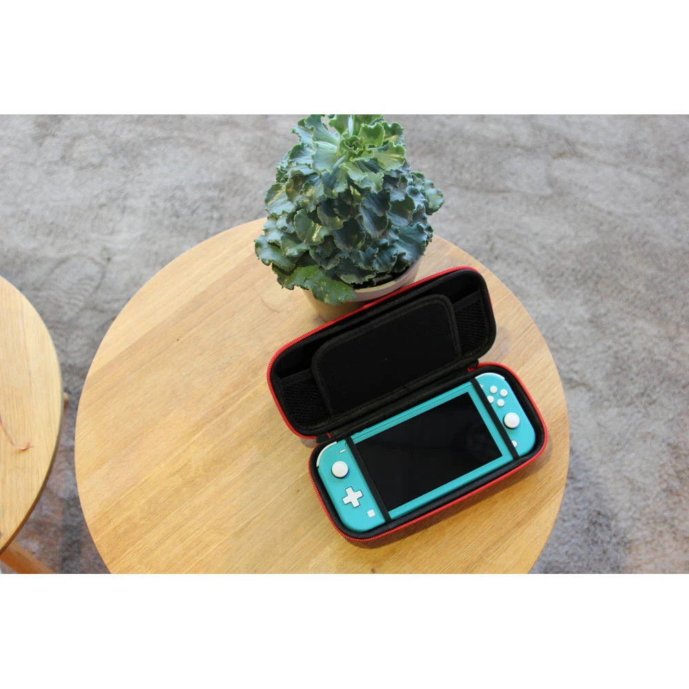 Qware Switch Lite Beschermhoes - Zwart/rood 2 Qware Switch Lite Beschermhoes - Zwart/rood - Afbeelding 2